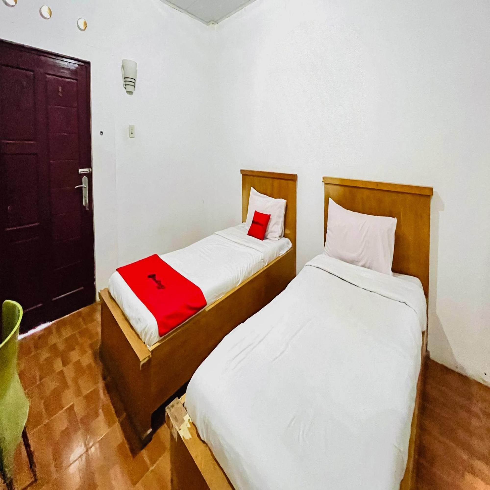 Reddoorz At Serdika Pavilion Берастаги Экстерьер фото